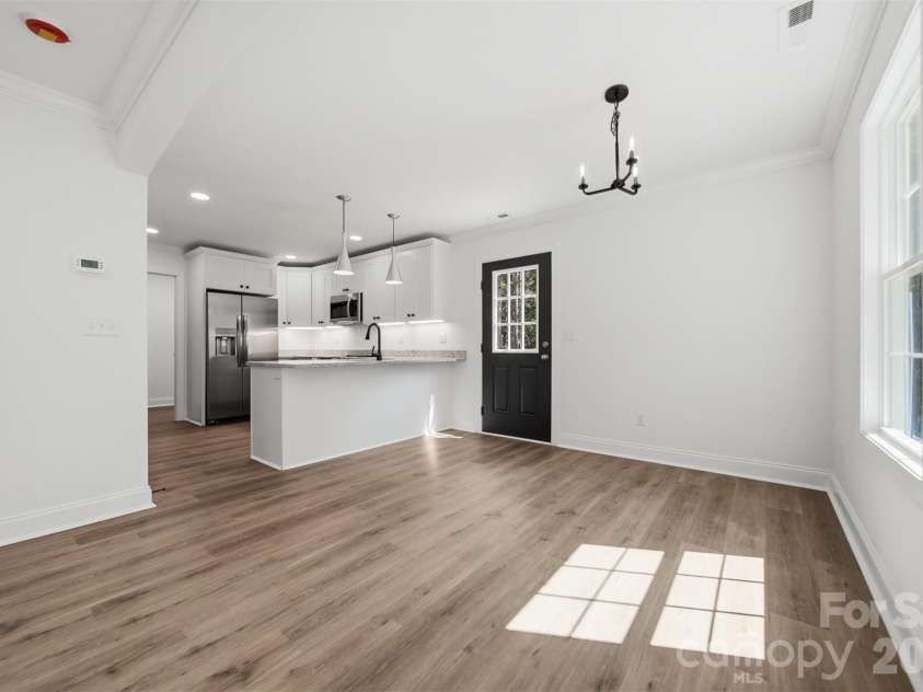 5118 Hanging Rock Court, Hickory, NC 28601.  MLS# CAR4396141, YatesRealty ID 32397. 