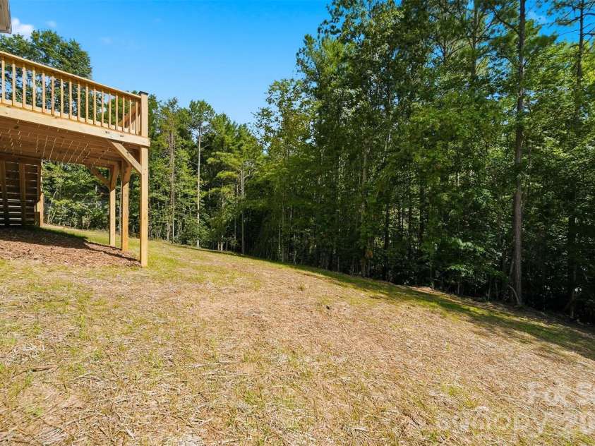 5118 Hanging Rock Court, Hickory, NC 28601.  MLS# CAR4396141, YatesRealty ID 32397. 