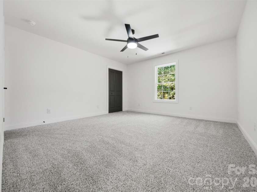 5118 Hanging Rock Court, Hickory, NC 28601.  MLS# CAR4396141, YatesRealty ID 32397. 