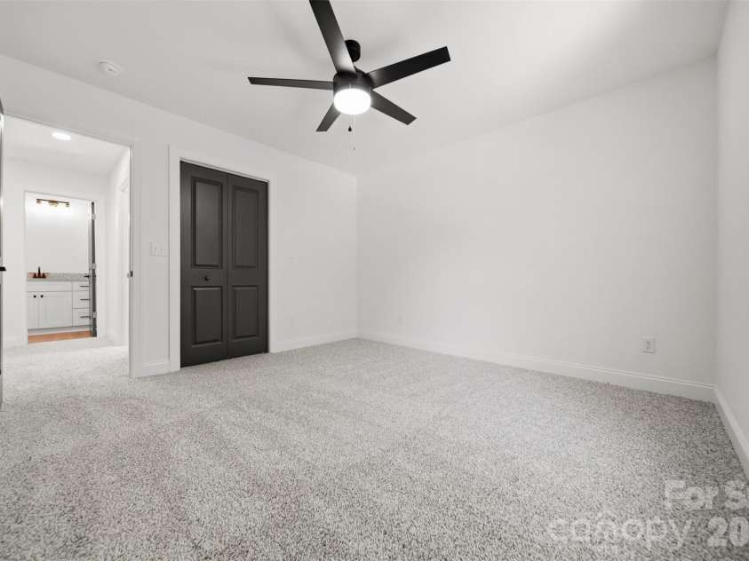 5118 Hanging Rock Court, Hickory, NC 28601.  MLS# CAR4396141, YatesRealty ID 32397. 