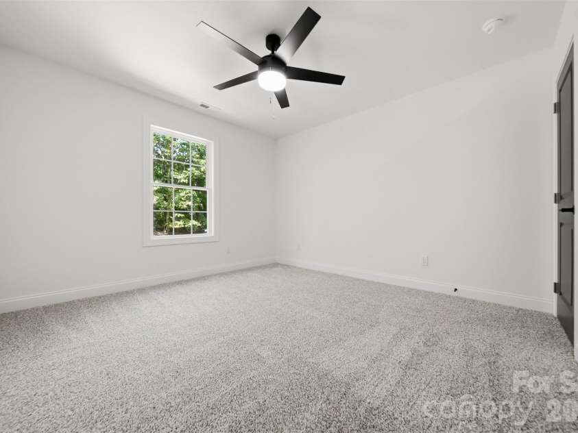 5118 Hanging Rock Court, Hickory, NC 28601.  MLS# CAR4396141, YatesRealty ID 32397. 