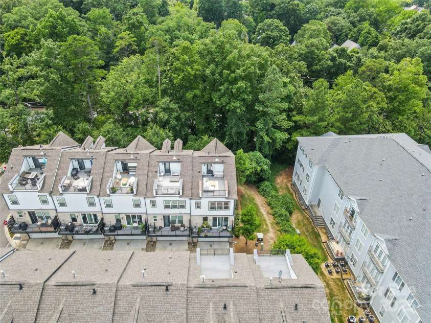 621 Tudor Park Way, Charlotte, NC 28211.  MLS# CAR4281088, YatesRealty ID 32397. 