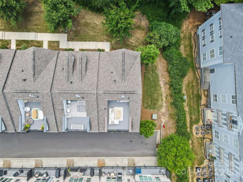 621 Tudor Park Way, Charlotte, NC 28211.  MLS# CAR4281088, YatesRealty ID 32397. 