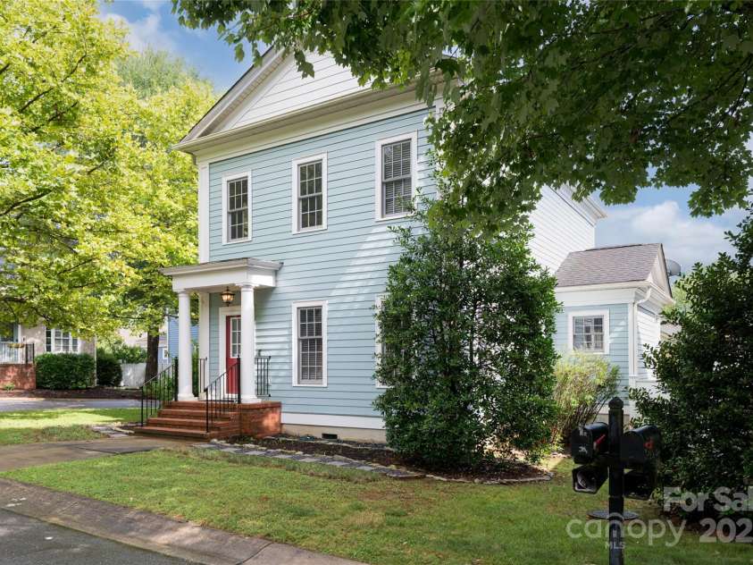 131 White Ash Drive, Asheville, NC 28803.  MLS# CAR4281962, YatesRealty ID 32398. 