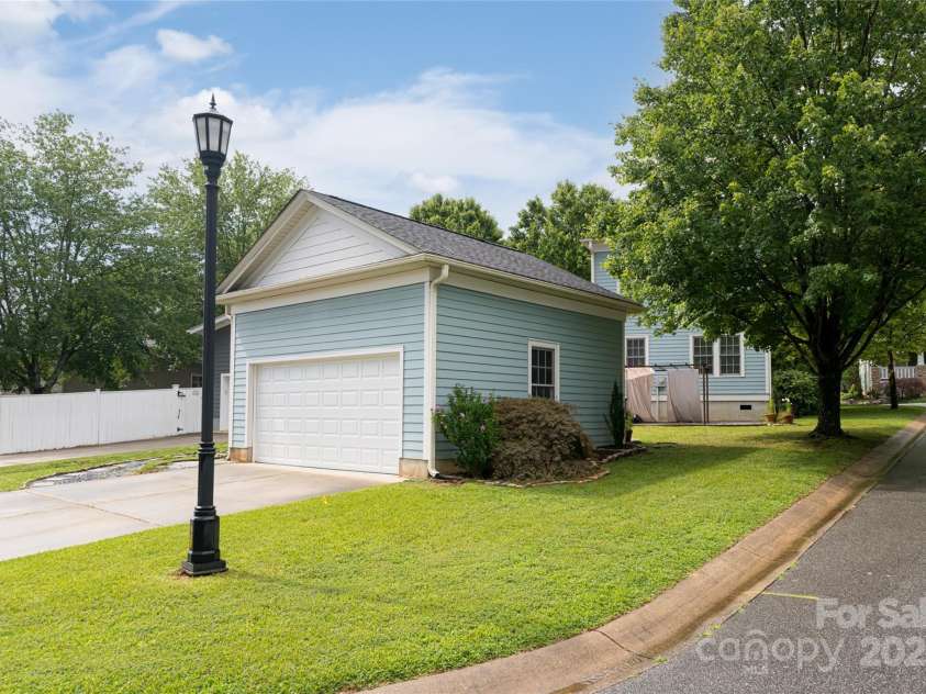 131 White Ash Drive, Asheville, NC 28803.  MLS# CAR4281962, YatesRealty ID 32398. 