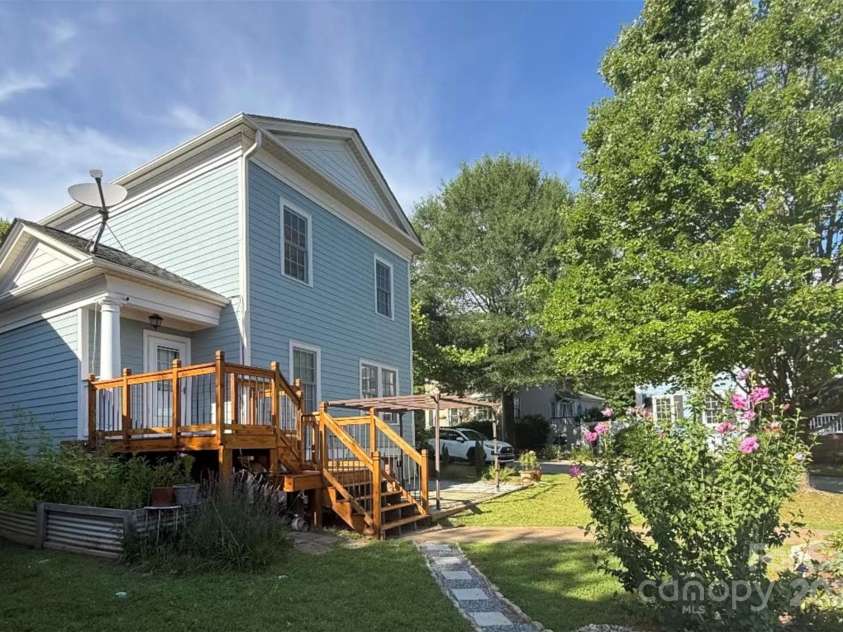 131 White Ash Drive, Asheville, NC 28803.  MLS# CAR4281962, YatesRealty ID 32398. 