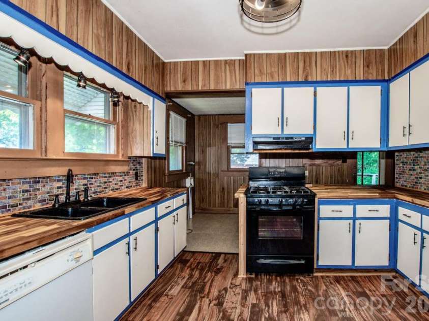 801 4th Street, Spencer, NC 28159.  MLS# CAR4392657, YatesRealty ID 32398. Kitchen Alt