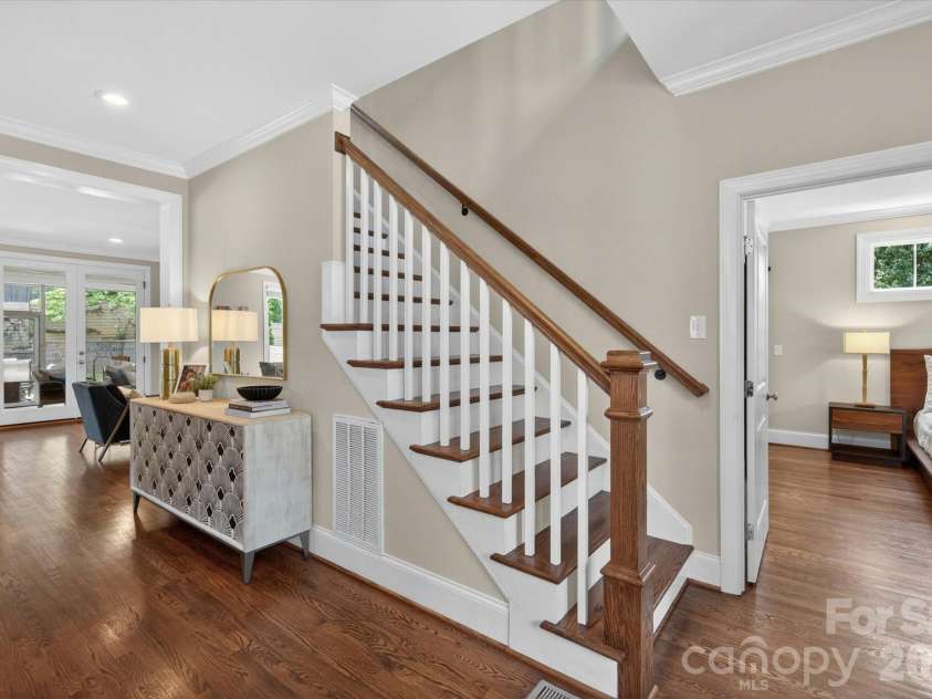 4409 Raney Way, Charlotte, NC 28205.  MLS# CAR4386355, YatesRealty ID 32399. 