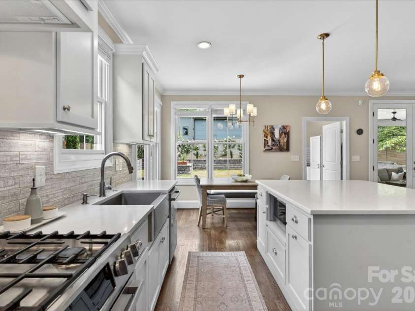 4409 Raney Way, Charlotte, NC 28205.  MLS# CAR4386355, YatesRealty ID 32399. 