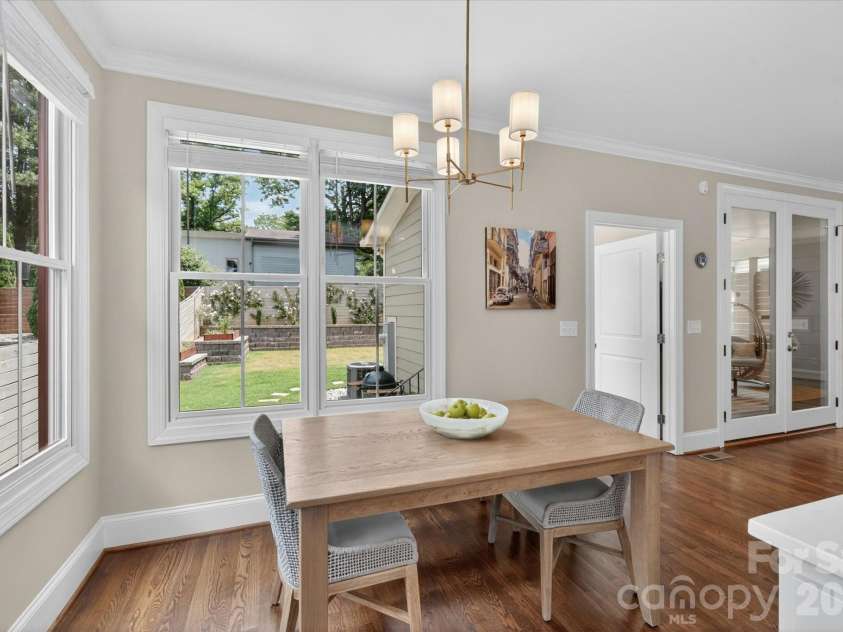 4409 Raney Way, Charlotte, NC 28205.  MLS# CAR4386355, YatesRealty ID 32399. 