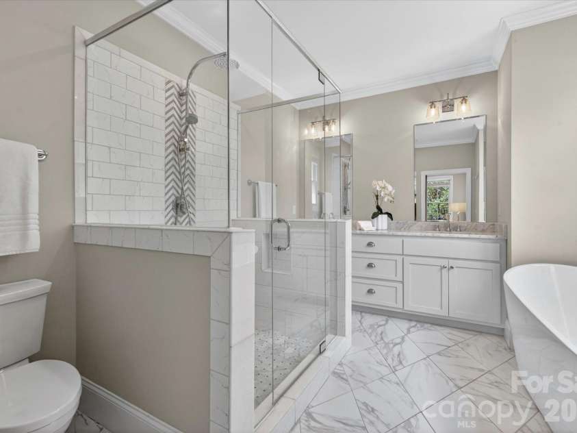 4409 Raney Way, Charlotte, NC 28205.  MLS# CAR4386355, YatesRealty ID 32399. 