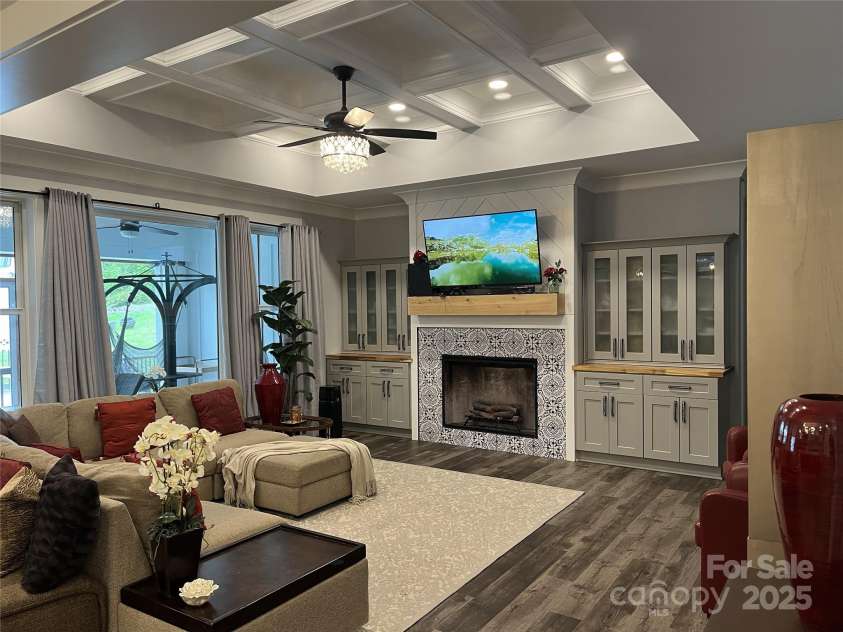 900 Houston Heights Road, Charlotte, NC 28262.  MLS# CAR4281535, YatesRealty ID 32399. 