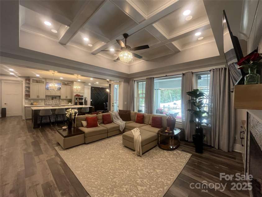 900 Houston Heights Road, Charlotte, NC 28262.  MLS# CAR4281535, YatesRealty ID 32399. 