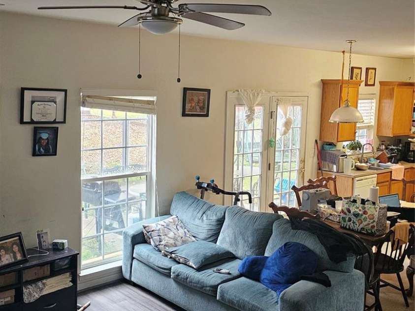 6334 Dillard Ridge Drive, Charlotte, NC 28216.  MLS# CAR4206693, YatesRealty ID 324. Looking at the dinette from the stairwell. 