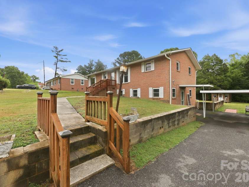 401 Grant Street, Spencer, NC 28027.  MLS# CAR4396306, YatesRealty ID 32400. 