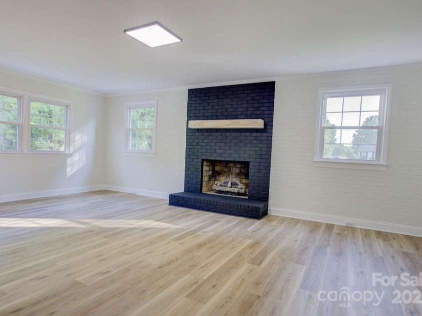 5900 Oakwielde Court, Mint Hill, NC 28227.  MLS# CAR4284428, YatesRealty ID 32400. 