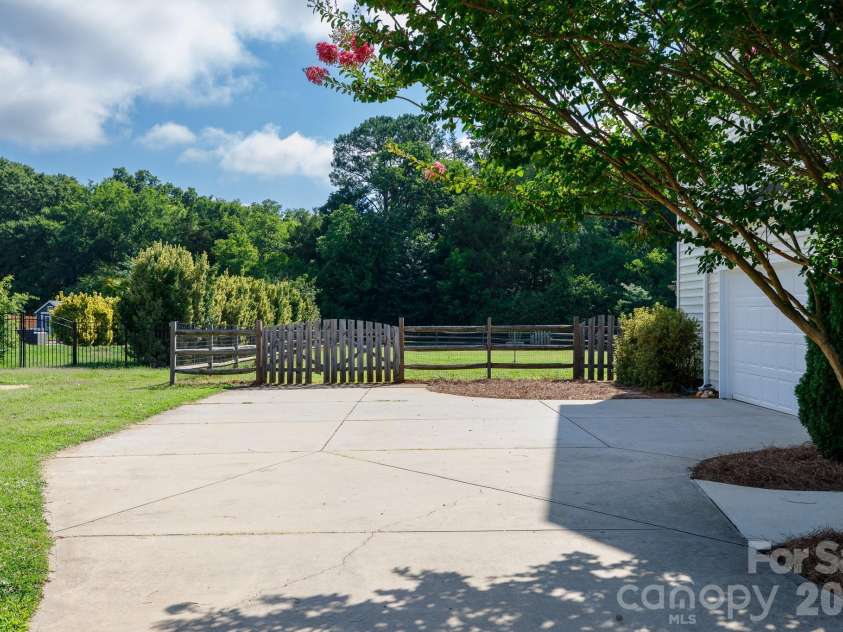 2032 Whispering Winds Drive, Rock Hill, SC 29732.  MLS# CAR4396499, YatesRealty ID 32401. 
