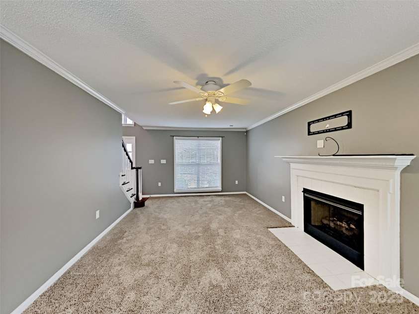 184 Rocky Knoll Court, Denver, NC 28037.  MLS# CAR4288385, YatesRealty ID 32402. Primary Living Room
