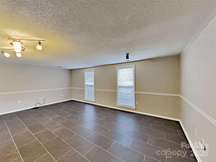 184 Rocky Knoll Court, Denver, NC 28037.  MLS# CAR4288385, YatesRealty ID 32402. Second Living Room