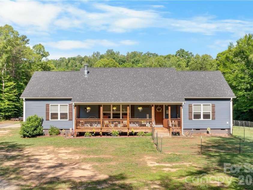 274 Echo Hollar Road, Westfield, NC 27053.  MLS# CAR4396518, YatesRealty ID 32402. 