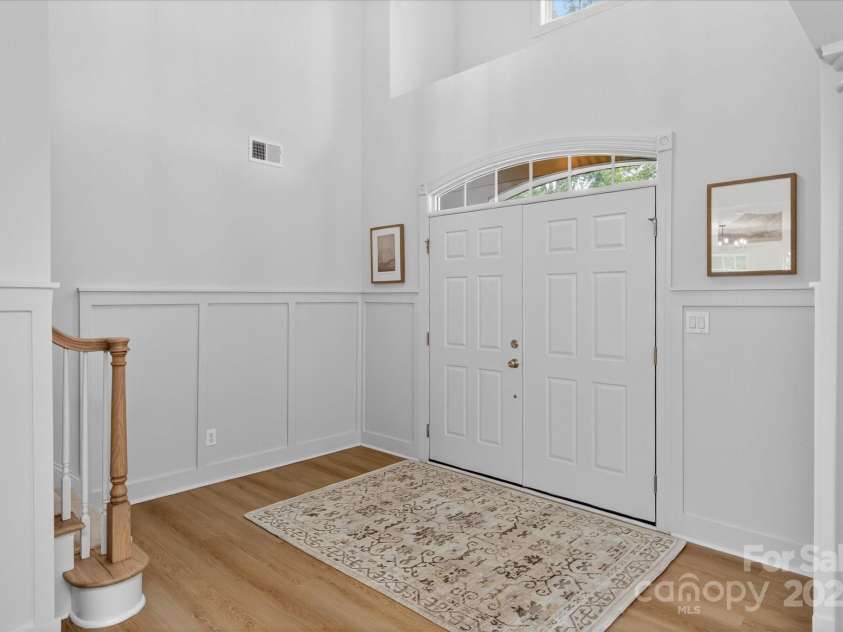 2416 River Oaks Drive, Waxhaw, NC 28173.  MLS# CAR4287585, YatesRealty ID 32403. 