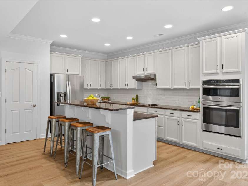 2416 River Oaks Drive, Waxhaw, NC 28173.  MLS# CAR4287585, YatesRealty ID 32403. 