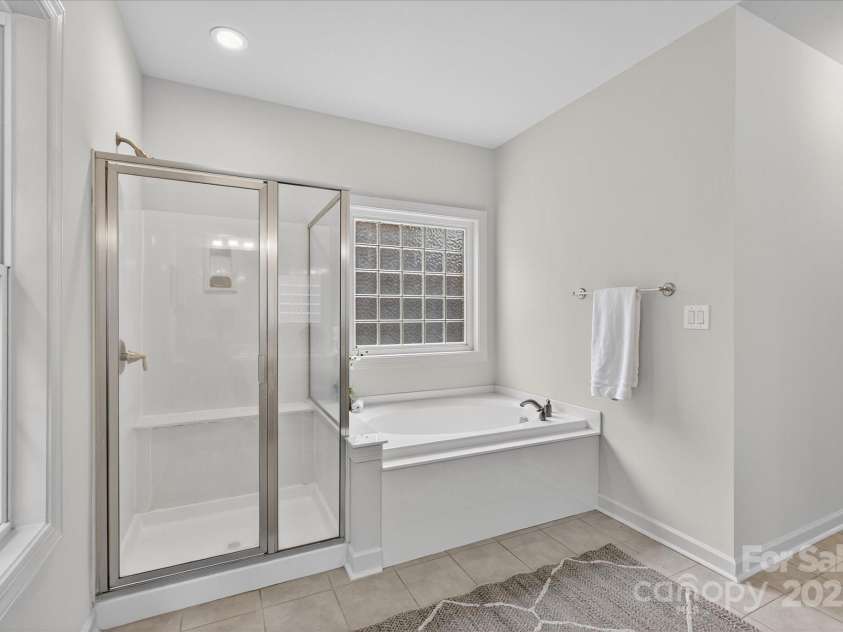 2416 River Oaks Drive, Waxhaw, NC 28173.  MLS# CAR4287585, YatesRealty ID 32403. 