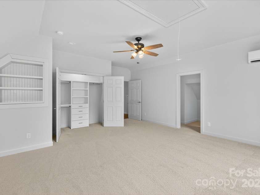 2416 River Oaks Drive, Waxhaw, NC 28173.  MLS# CAR4287585, YatesRealty ID 32403. 