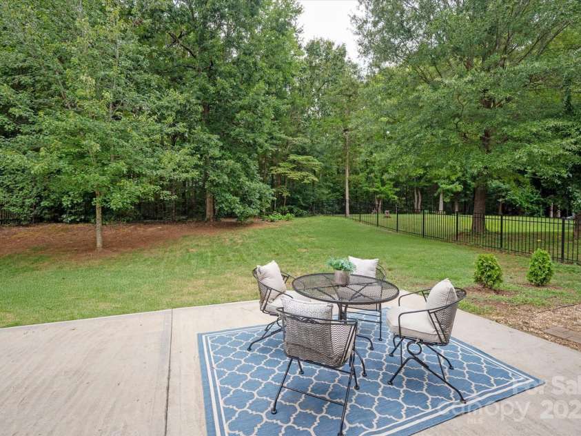 2416 River Oaks Drive, Waxhaw, NC 28173.  MLS# CAR4287585, YatesRealty ID 32403. 