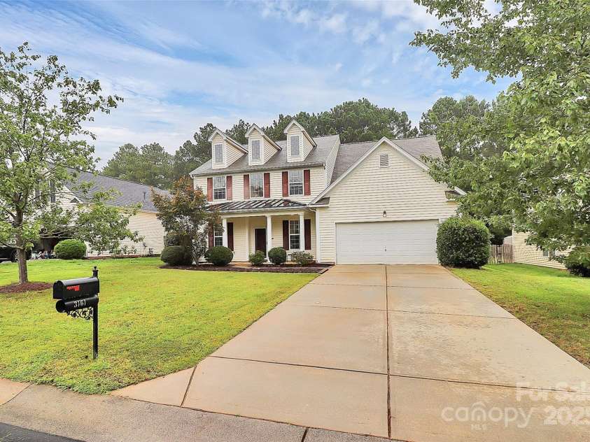 3161 Pine Bluff Way, Fort Mill, SC 29707.  MLS# CAR4289165, YatesRealty ID 32405. 