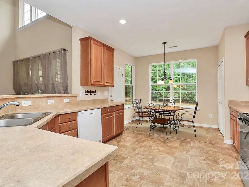 3161 Pine Bluff Way, Fort Mill, SC 29707.  MLS# CAR4289165, YatesRealty ID 32405. 