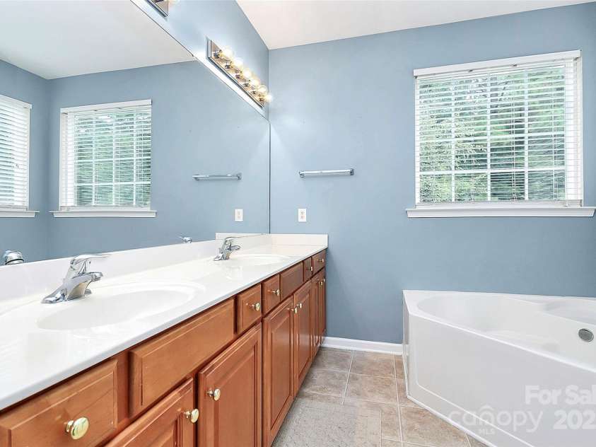 3161 Pine Bluff Way, Fort Mill, SC 29707.  MLS# CAR4289165, YatesRealty ID 32405. 