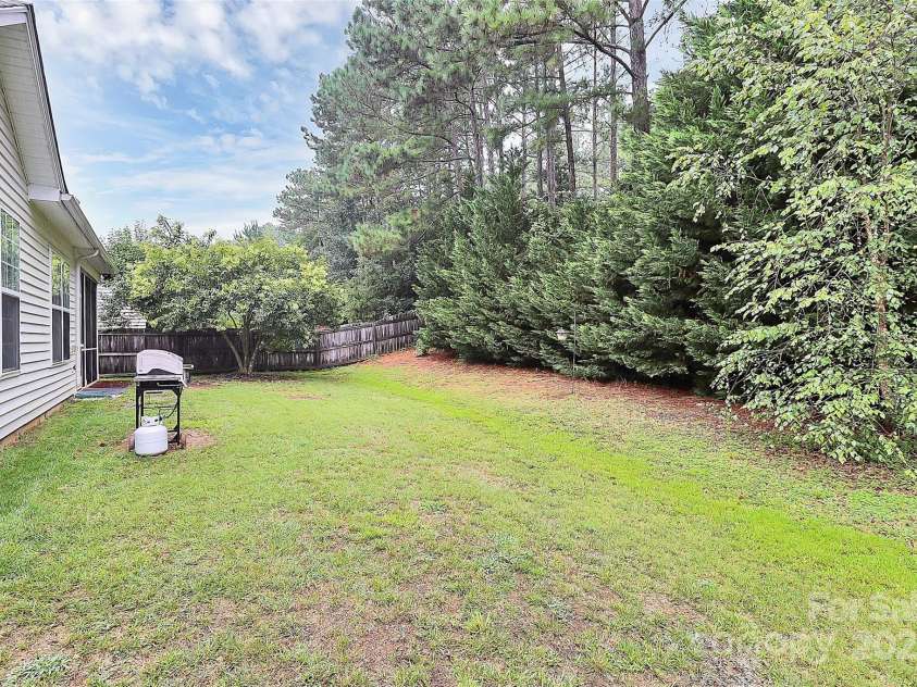 3161 Pine Bluff Way, Fort Mill, SC 29707.  MLS# CAR4289165, YatesRealty ID 32405. 
