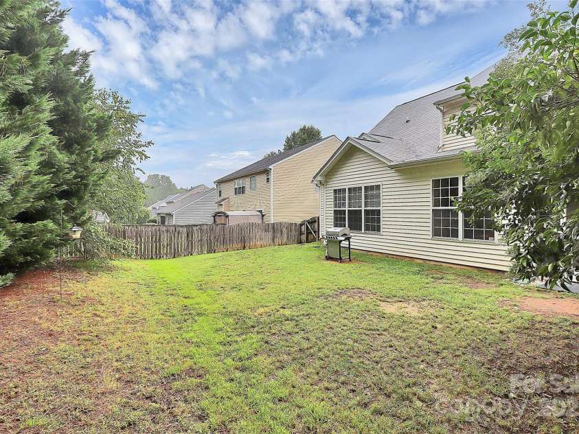 3161 Pine Bluff Way, Fort Mill, SC 29707.  MLS# CAR4289165, YatesRealty ID 32405. 