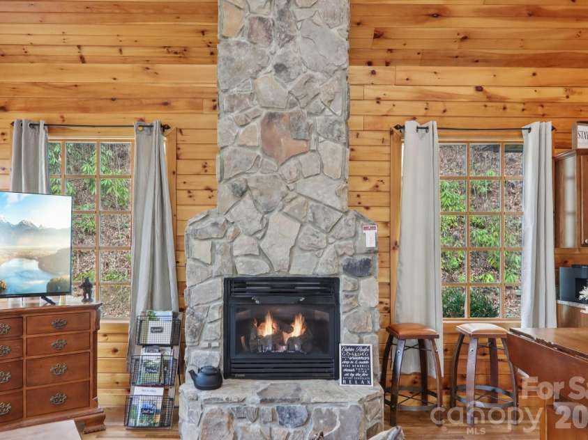 1012 Alarka Highlands Drive, Bryson City, NC 28713.  MLS# CAR4357105, YatesRealty ID 32406. 