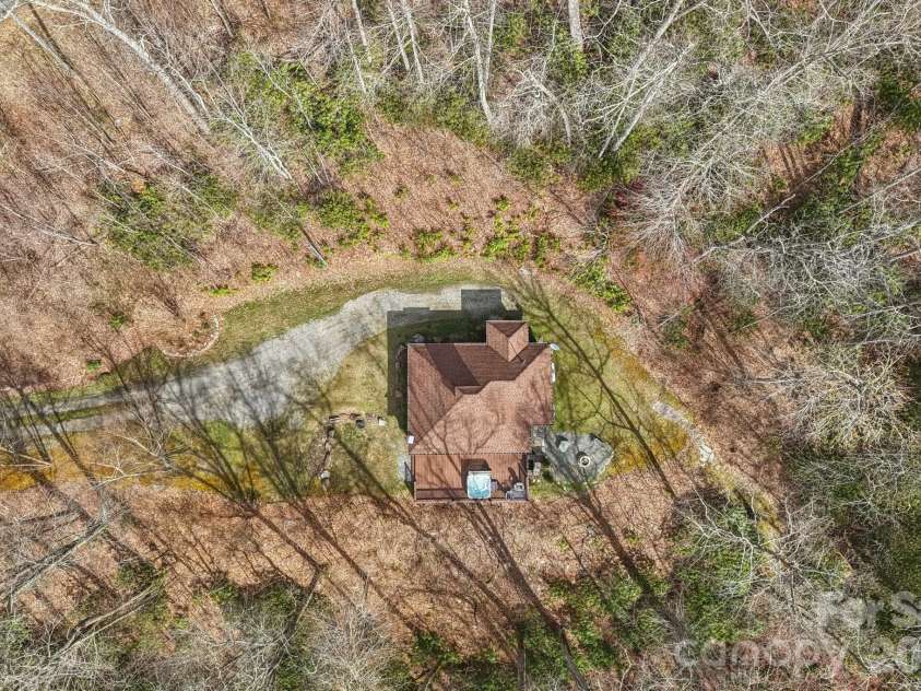 1012 Alarka Highlands Drive, Bryson City, NC 28713.  MLS# CAR4357105, YatesRealty ID 32406. 