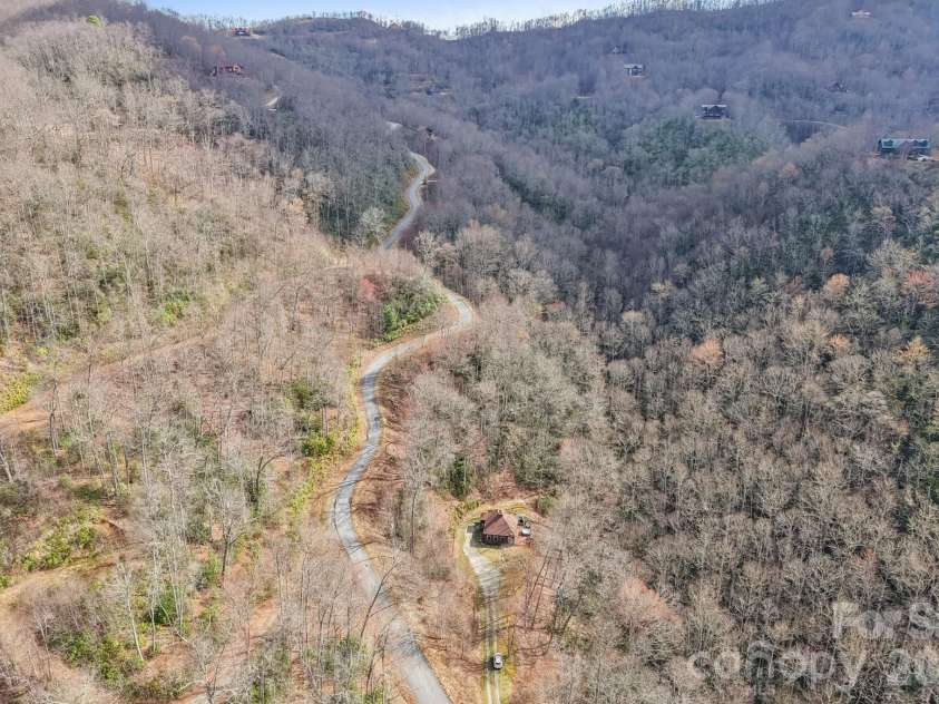 1012 Alarka Highlands Drive, Bryson City, NC 28713.  MLS# CAR4357105, YatesRealty ID 32406. 