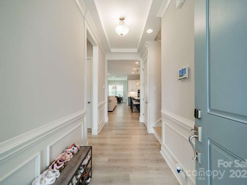 17150 Sand Bank Road, Charlotte, NC 28278.  MLS# CAR4290063, YatesRealty ID 32406. 