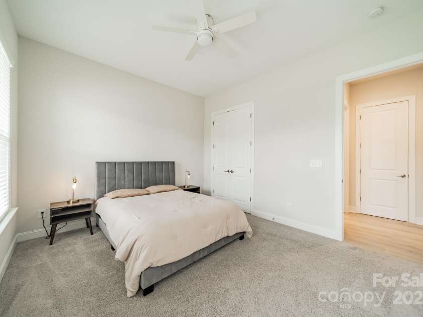 17150 Sand Bank Road, Charlotte, NC 28278.  MLS# CAR4290063, YatesRealty ID 32406. 