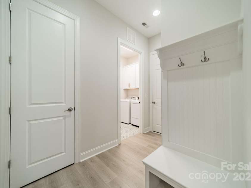 17150 Sand Bank Road, Charlotte, NC 28278.  MLS# CAR4290063, YatesRealty ID 32406. 