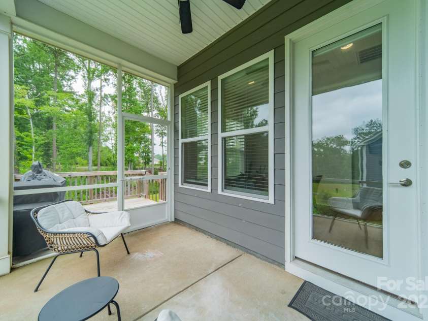 17150 Sand Bank Road, Charlotte, NC 28278.  MLS# CAR4290063, YatesRealty ID 32406. 