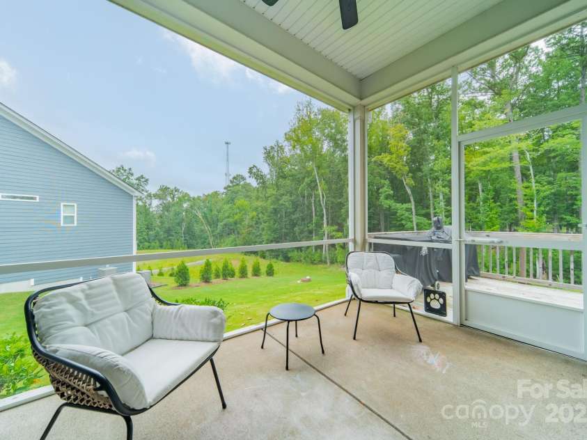 17150 Sand Bank Road, Charlotte, NC 28278.  MLS# CAR4290063, YatesRealty ID 32406. 