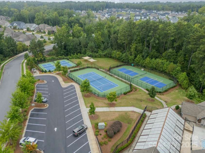 17150 Sand Bank Road, Charlotte, NC 28278.  MLS# CAR4290063, YatesRealty ID 32406. 