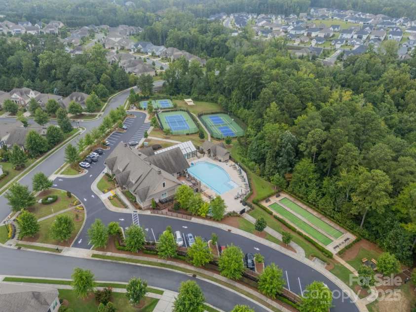 17150 Sand Bank Road, Charlotte, NC 28278.  MLS# CAR4290063, YatesRealty ID 32406. 