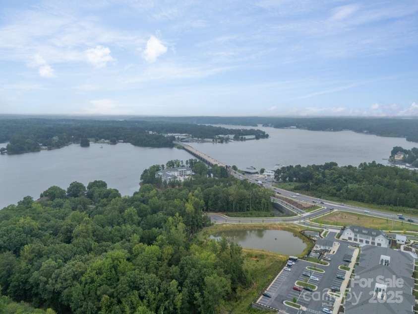 17150 Sand Bank Road, Charlotte, NC 28278.  MLS# CAR4290063, YatesRealty ID 32406. 
