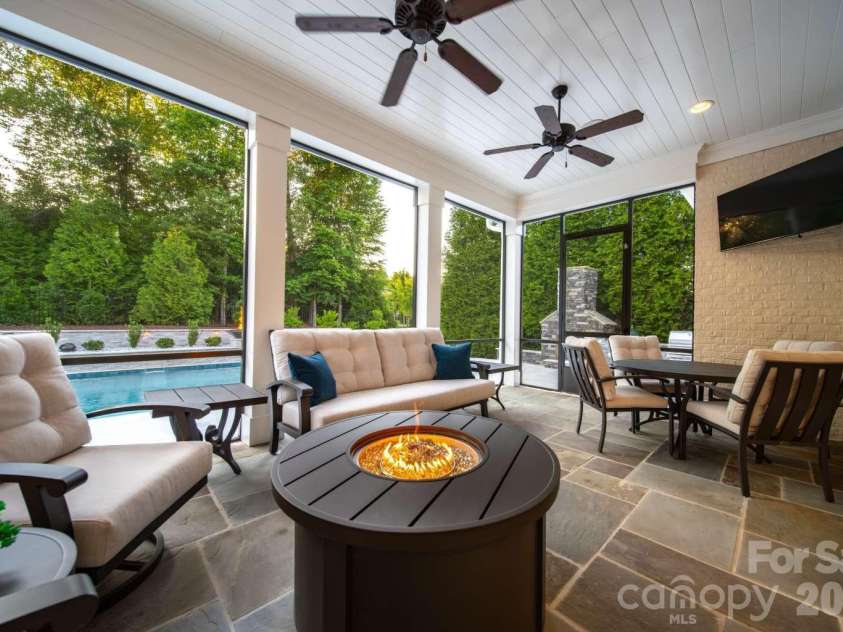 18027 Shearer Road, Davidson, NC 28036.  MLS# CAR4394599, YatesRealty ID 32407. 