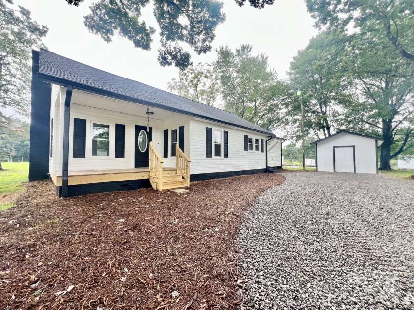 5665 NC Hwy 90 Highway, Hiddenite, NC 28636.  MLS# CAR4290476, YatesRealty ID 32407. 