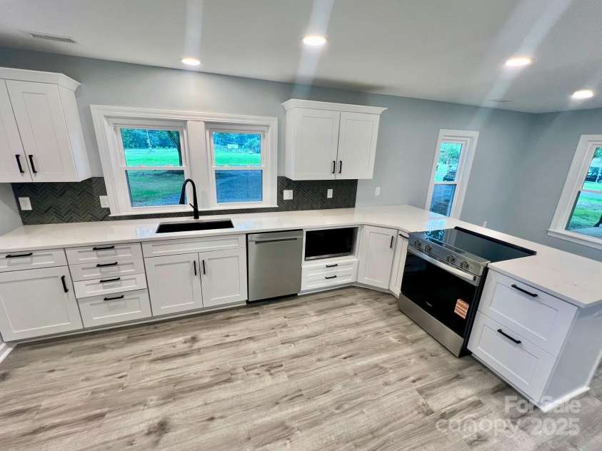 5665 NC Hwy 90 Highway, Hiddenite, NC 28636.  MLS# CAR4290476, YatesRealty ID 32407. 