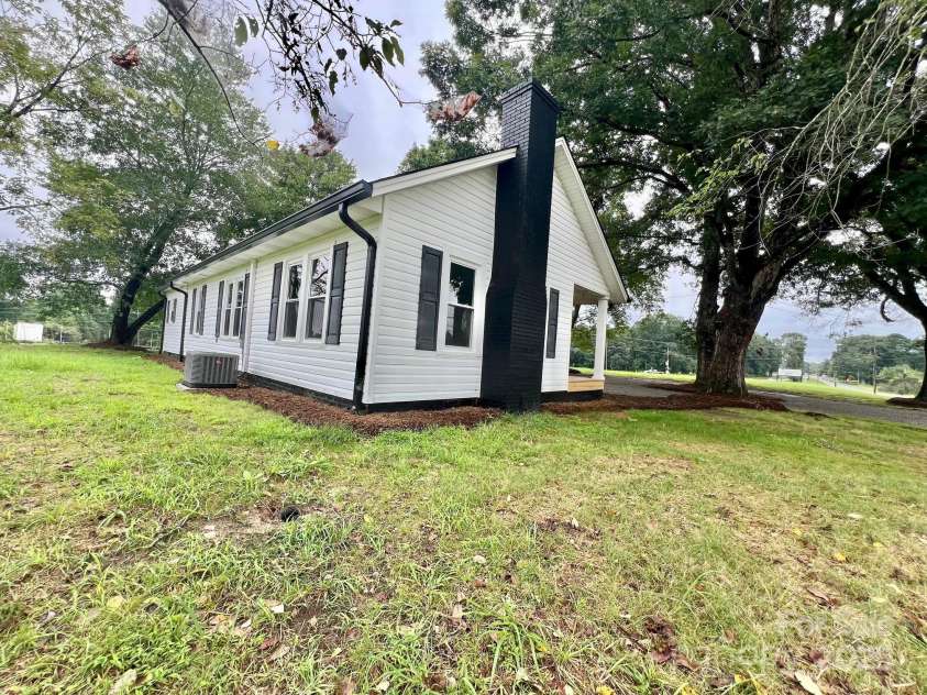 5665 NC Hwy 90 Highway, Hiddenite, NC 28636.  MLS# CAR4290476, YatesRealty ID 32407. 