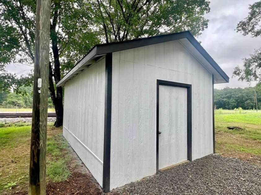 5665 NC Hwy 90 Highway, Hiddenite, NC 28636.  MLS# CAR4290476, YatesRealty ID 32407. 